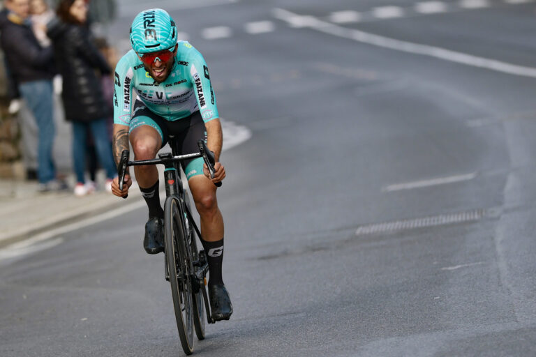VF GROUP BARDIANI-CSF FAIZANÈ: FILIPPO TURCONI E MARTIN MARCELLUSI IN FUGA ALLA MILANO-SANREMO.