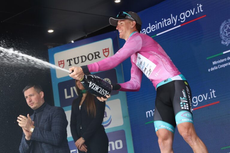 GIRO D’ABRUZZO: VF GROUP BARDIANI-CSF FAIZANÈ MIGLIOR TEAM, LA MAGLIA CICLAMINO È DI FIORELLI.