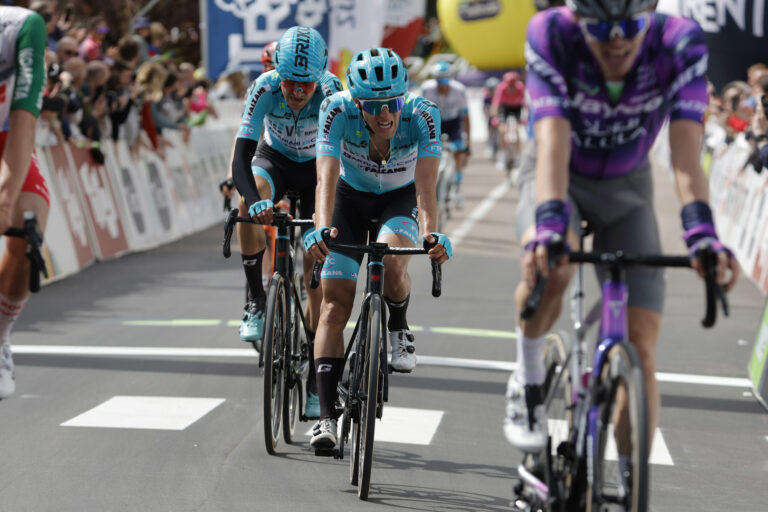 LA VF GROUP BARDIANI-CSF FAIZANÈ GUIDA LA CLASSIFICA A SQUADRE AL TOUR OF THE ALPS.