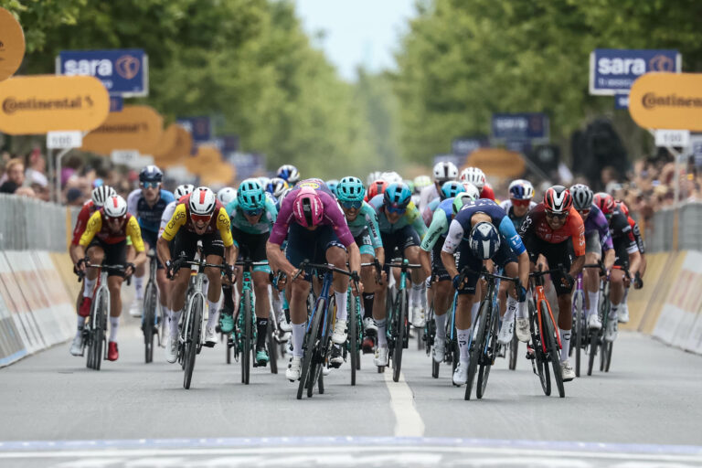 VF GROUP BARDIANI-CSF FAIZANÈ: GIRO D’ITALIA, FIORELLI FIRMA LA TOP10. PODIO DI FEDERICO BIAGINI AL GP DEL MARMO.