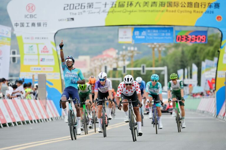 TOUR OF MAGNIFICENT QINGHAI: ALEX TOLIO CHIUDE QUINTO NELLA TERZA TAPPA.