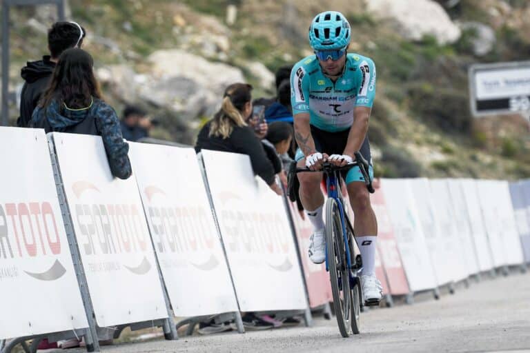 CHINA XIZANG TRANS-HIMALAYA: DOPPIA TOP 10 PER LA BARDIANI-CSF 7 SABER NELLA PRIMA TAPPA.